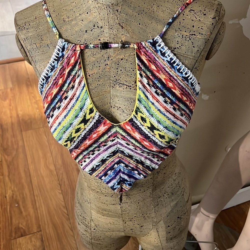 Ale Bikini - Picture 7 of 10